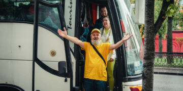 В Україну повернулися учасники 27-ї антарктичної експедиції