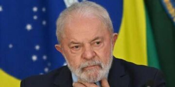 Президент Бразилии отказался от визита к Путину