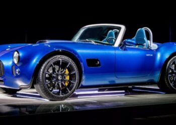 Легендарна AC Cobra повертається: представлено нову модель — Автоновини