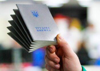 Що входить в страховий стаж і як його правильно розрахувати: головні деталі призначення пенсії