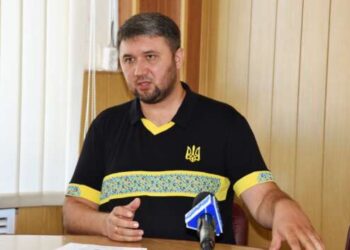 Россияне требуют деньги у пытающихся выехать за пределы Луганской области