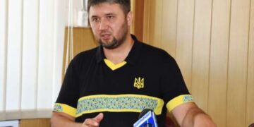 Россияне требуют деньги у пытающихся выехать за пределы Луганской области