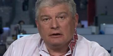 16 вересня на засіданні Кабінету міністрів на Володимира Гройсмана одягнуть наручники
