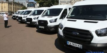 Данія передала Україні 15 інклюзивних автомобілів