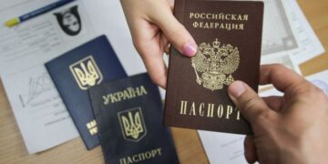Українцям та білорусам буде простіше отримати російське громадянство