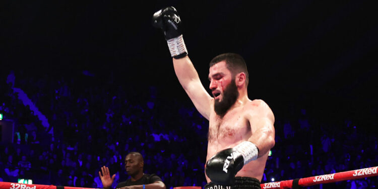 Титульный бой Артур Бетербиев — Каллум Смит пройдет 19 августа в Канаде