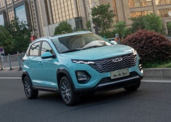 Chery обновила свой самый дешёвый кроссовер: два варианта салона и брат от Omoda — АВТО НОВОСТИ