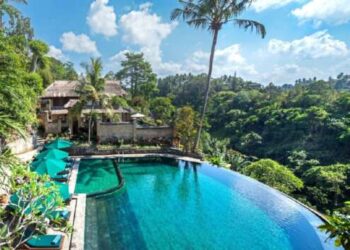 На острове Бали предложили на 100 лет отказаться от массового туризма