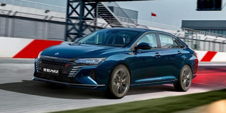 Ещё один Camry-заменитель: в Россию едет седан Dongfeng Shine Max — АВТО НОВОСТИ