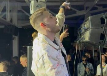 Гучні дискотеки та заповнені пляжі: в Одесі розпочався курортний сезон під час війни