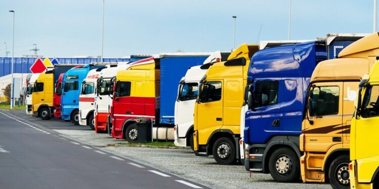 Коммерческие перевозчики в РФ попросили снизить стоимость проезда — АВТО НОВОСТИ