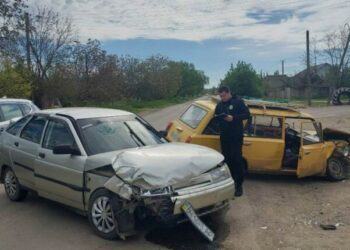 На Одещині внаслідок зіткнення двох автомобілів постраждало двоє дорослих та немовля — Новини Одеської області