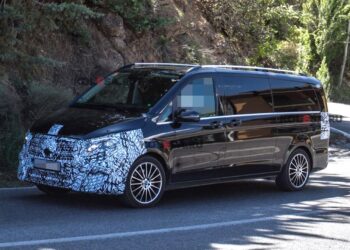 Обновлённый Mercedes-Benz V-Class проехался на камеру — АВТО НОВОСТИ