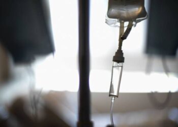 Одеські лікарі, які намагалися врятувати близнюків, розповіли про версії смертельного отруєння: овочі там ні до чого