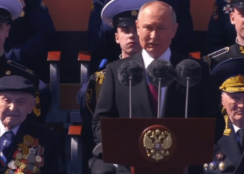 Путін виступив на параді: говорив про «злочинний» Захід і український народ