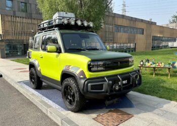Стилизованный под внедорожник Baojun Yep показали живьём: фото салона и версия пикап — АВТО НОВОСТИ
