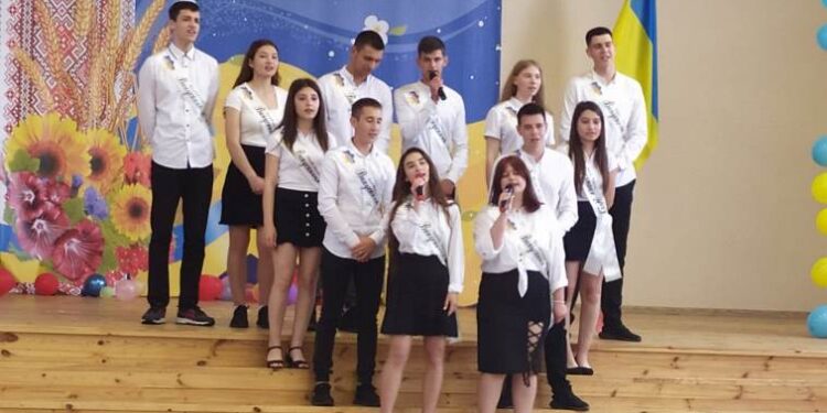 У закладах освіти Арцизької громади пролунав останній дзвоник та завершився навчальний рік