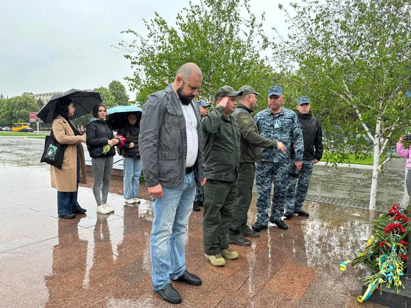 В Измаиле День памяти и примирения отметили возложением цветов