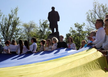В Одесі відзначили день вишиванки ходою у парку Шевченка | Одеський Монітор
