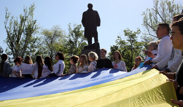 В Одесі відзначили день вишиванки ходою у парку Шевченка | Одеський Монітор