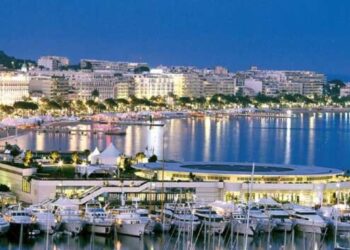 Мэр Краматорска летал на Лазурный берег, когда его город сильно бомбили