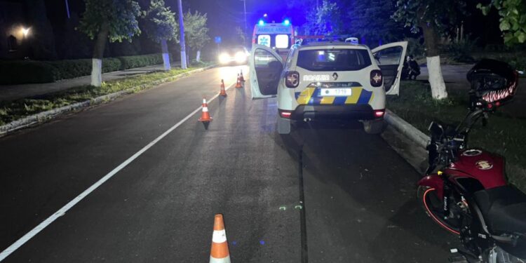 На Вінниччині у карколомній ДТП розбився на смерть неповнолітній мотоцикліст | Кримінальні новини