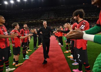 Златан Ибрагимович объявил о завершении карьеры: эмоциональное прощание в Милане (ФОТО, ВИДЕО) (5 июня 2023 г.) — Новости футбола