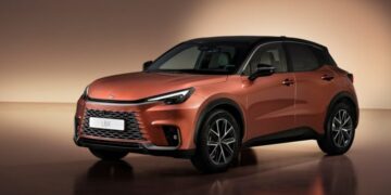 Представлено найкомпактніший кросовер Lexus з яскравим дизайном — Автоновини