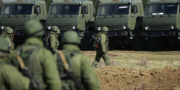 ЦНС: войска РФ запрещают украинцам в оккупации общаться с родственниками