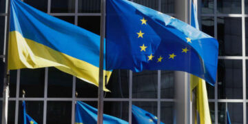 Украина может начать переговоры о вступлении в ЕС в 2023, но есть условие