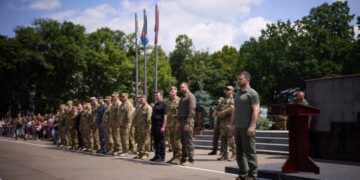 Зеленський взяв участь у церемонії випуску Нацуніверситету оборони