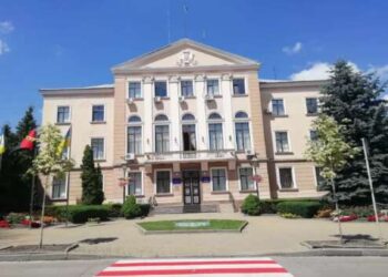 Тернополь заключил миллионные сделки с пенсионером-родственником чиновницы