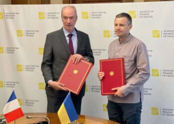 Украина приостановит выплаты Франции по госдолгу: подписан меморандум