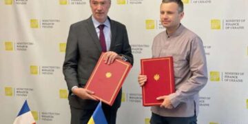 Украина приостановит выплаты Франции по госдолгу: подписан меморандум