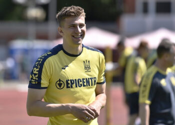 Илья Забарный: «Счастлив, что забил первый мяч за сборную Украины» (17 июня 2023 г.) — Новости футбола