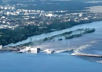 На месте Каховской ГЭС построят временное заграждение: когда начнут работы