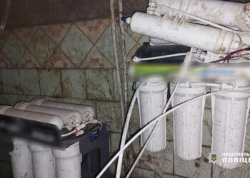 На Вінниччині два підпільні заводики більше не виготовляють підроблений алкоголь. ФОТО | Кримінальні новини