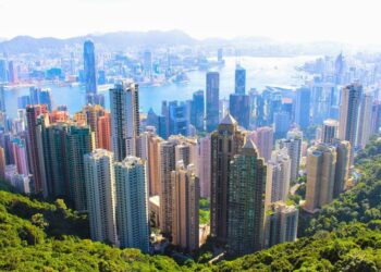 У Гонконг турпотік впав майже до 20-річного мінімуму через протести