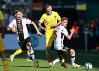 «Дырявая защита и счастье от 3:3 с Украиной», — немецкие СМИ обрушились с жесткой критикой на сборную Германии и её тренера (14 июня 2023 г.) — Новости футбола