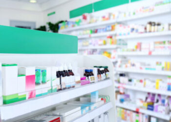 Если у бабушки кнопочный телефон — как будут работать е-рецепты