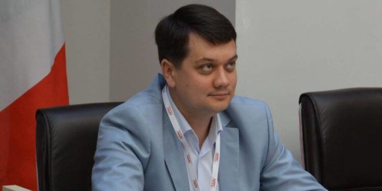У штабі Зеленьского розповіли, чи буде українська мова єдиною державною