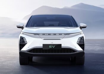Китайский «зелёный» кроссовер для РФ: Omoda анонсировала C5 EV — АВТО НОВОСТИ