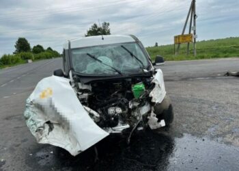 На Одещині розслідують обставини ДТП за участю вантажівки та легкового автомобіля — Новини Одеської області