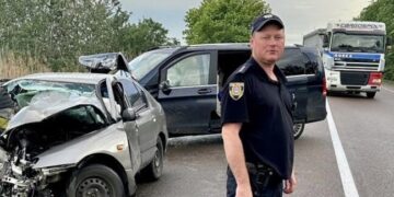 На трасі Одеса-Рені легковик зіткнувся з мікроавтобусом: 1 особа загинула, п’ятеро — постраждали — Новини Одеської області