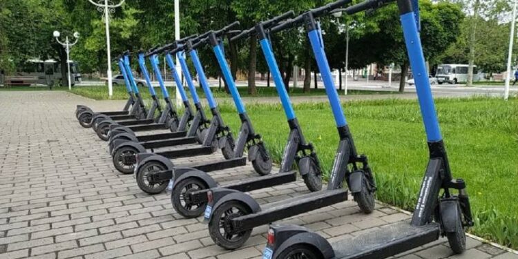 На вулицях Ізмаїла знову з’явилися електросамокати