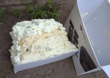 «Нова пошта» замість дрону надіслала військовим цеглу в заводській упаковці