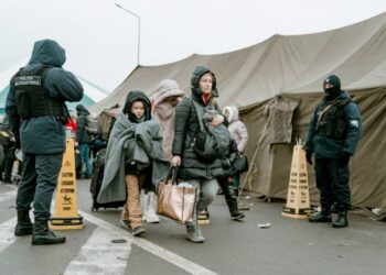 Понад 8 мільйонів українців стали біженцями – Лубінець