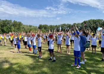 У Долині троянд відбувся день руху та спорту