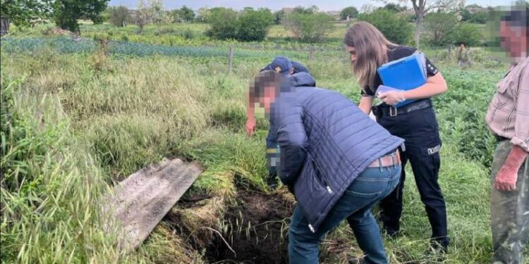 Звіряче вбивство в Ізмаїльському районі: колишній зек порізав друга ножем, добив сокирою та скинув у колодязь