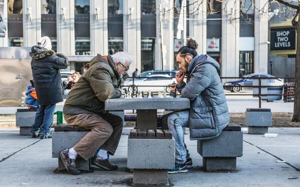 Дві пенсії в Україні: хто отримає подвійні виплати